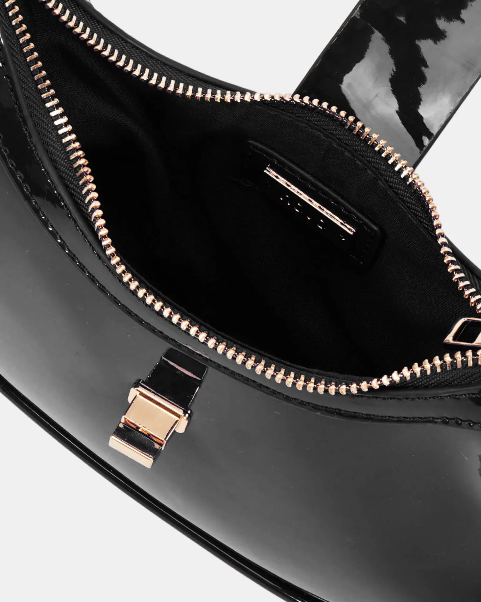 AERYS Black Patent SHOULDER BAG