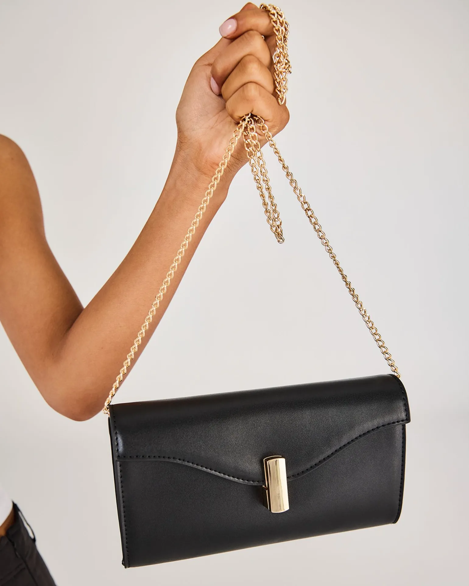 ALYSSE BLACK Clutch