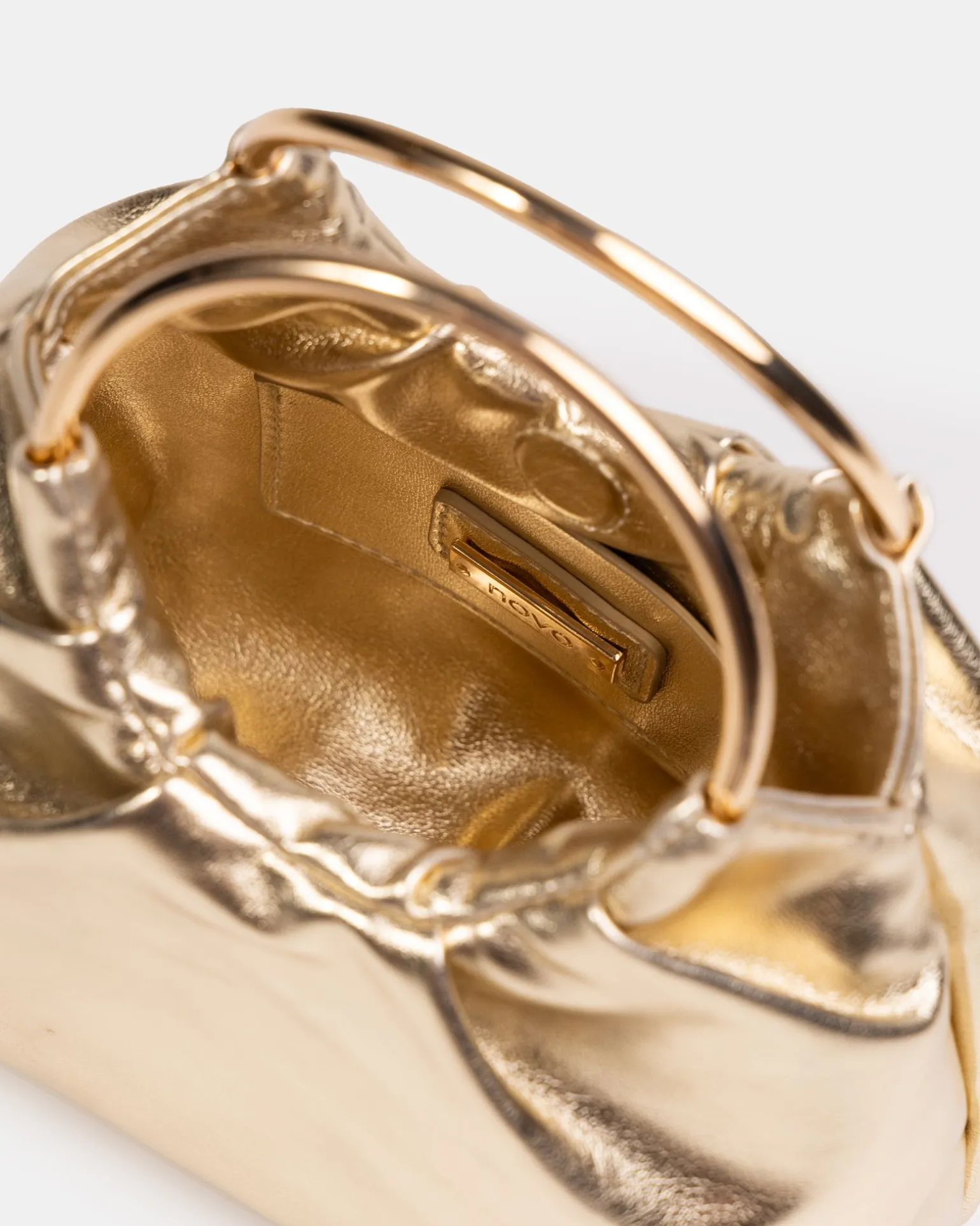 AMORI GOLD TOP HANDLE BAG