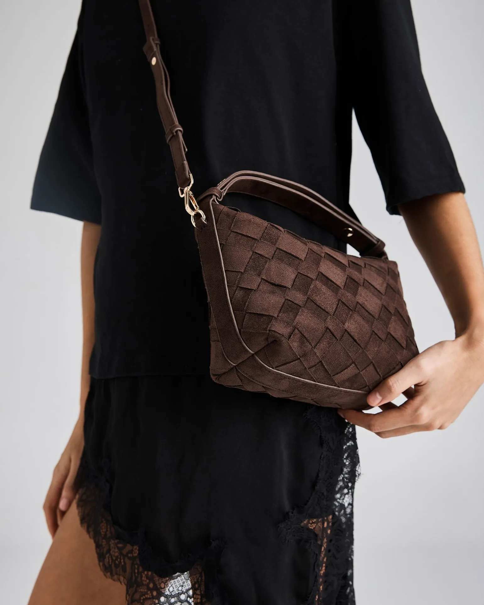 APO ESPRESSO SUEDE SHOULDER BAG
