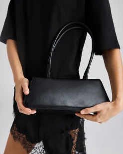 ASHTEN BLACK SHOULDER BAG