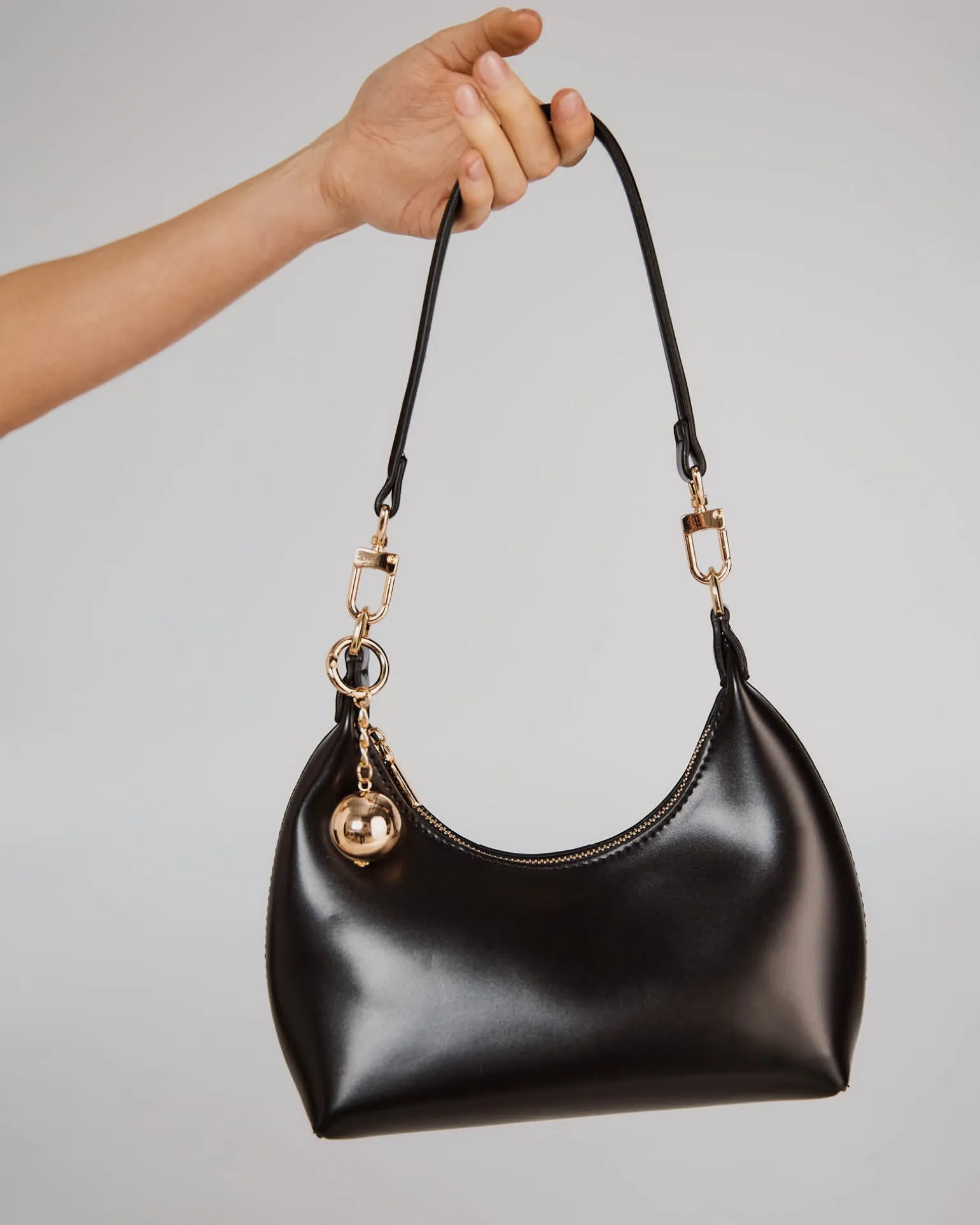 AZRIEL BLACK SHOULDER BAG