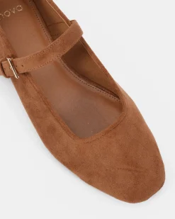 CALMLY Caramel Suede Ballet Flats