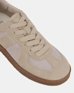 CALVEN BEIGE Leisure Sneakers