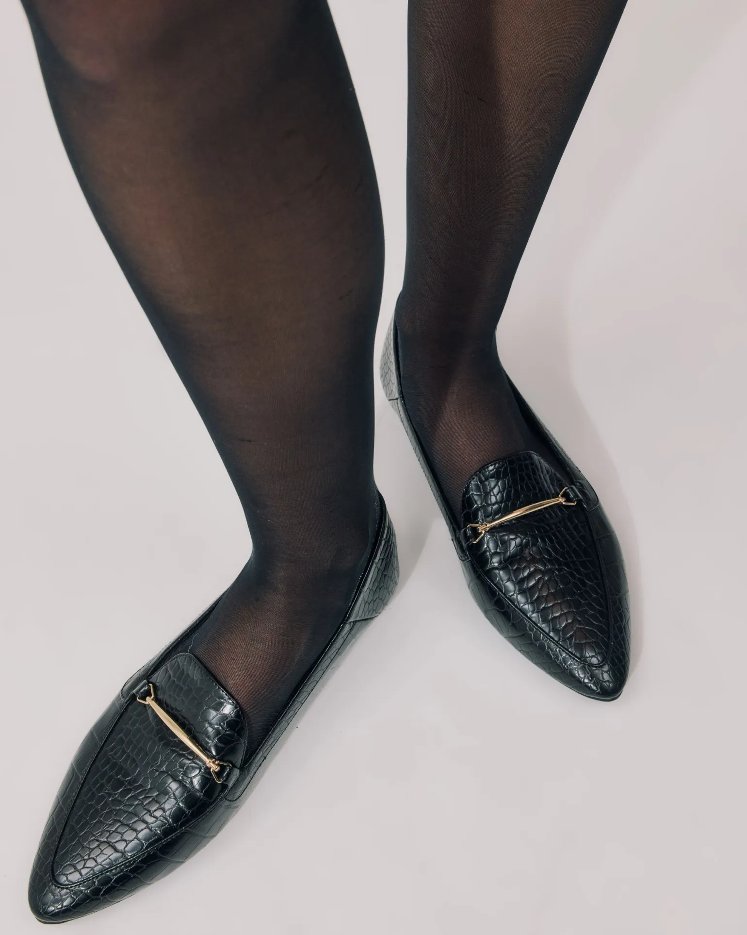CANTERO Black Croc Ballet Flats