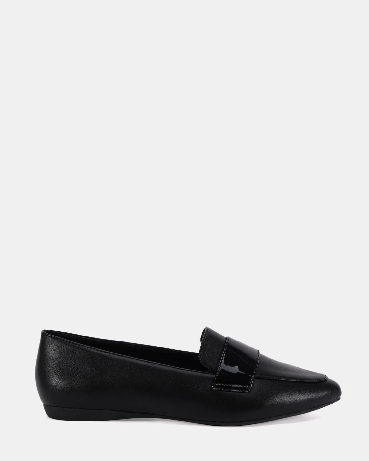 COUNT BLACK Ballet Flats
