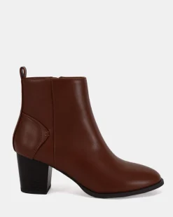 DAMATO BROWN Ankle Boots
