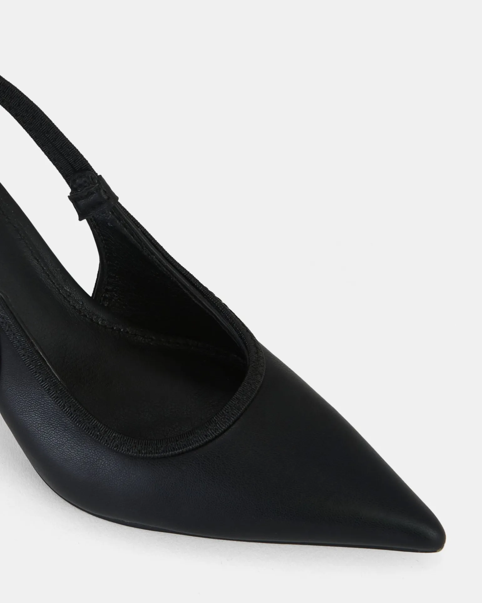 IANTHE BLACK Closed Toe Heels