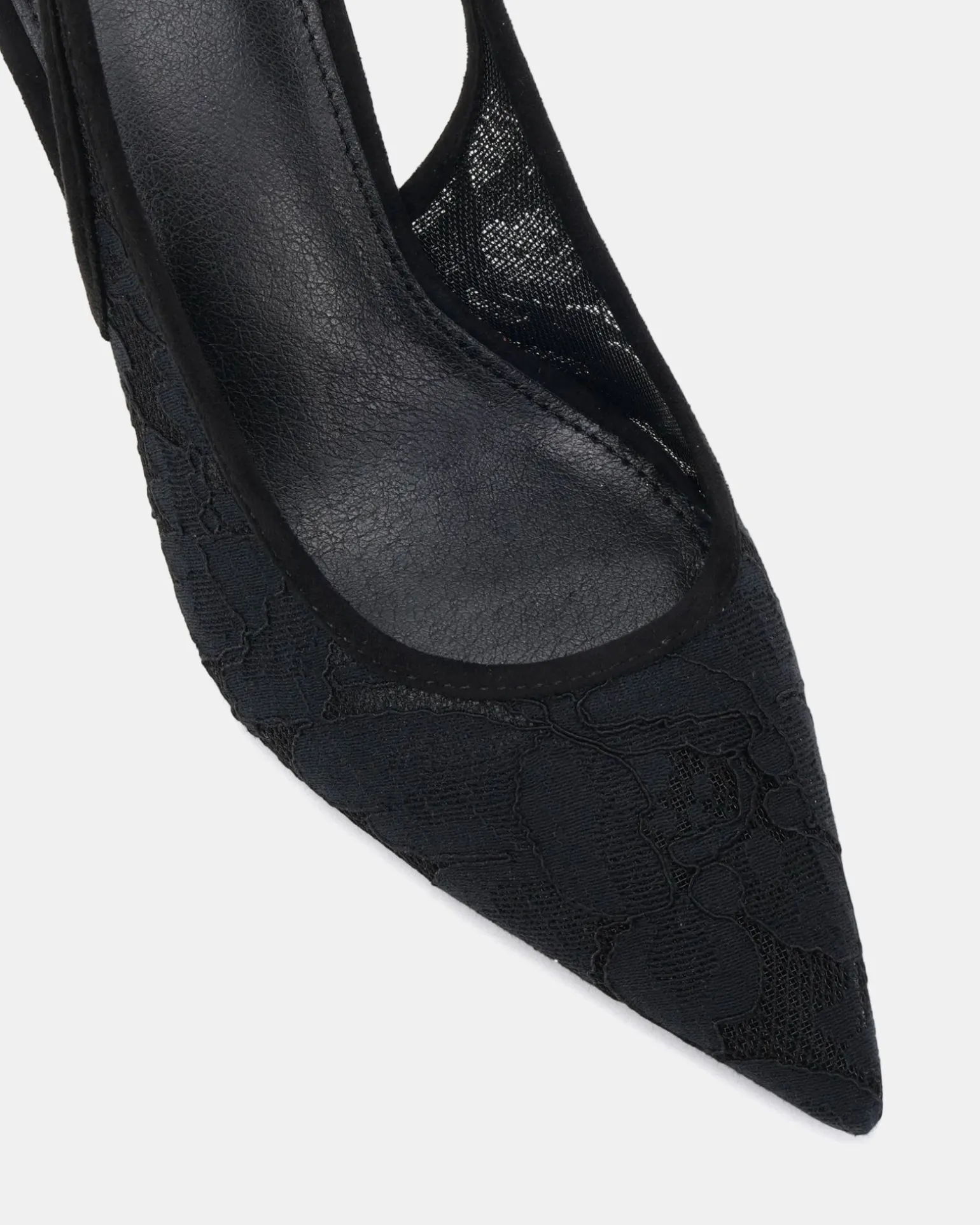 IRAYA BLACK LACE Pumps