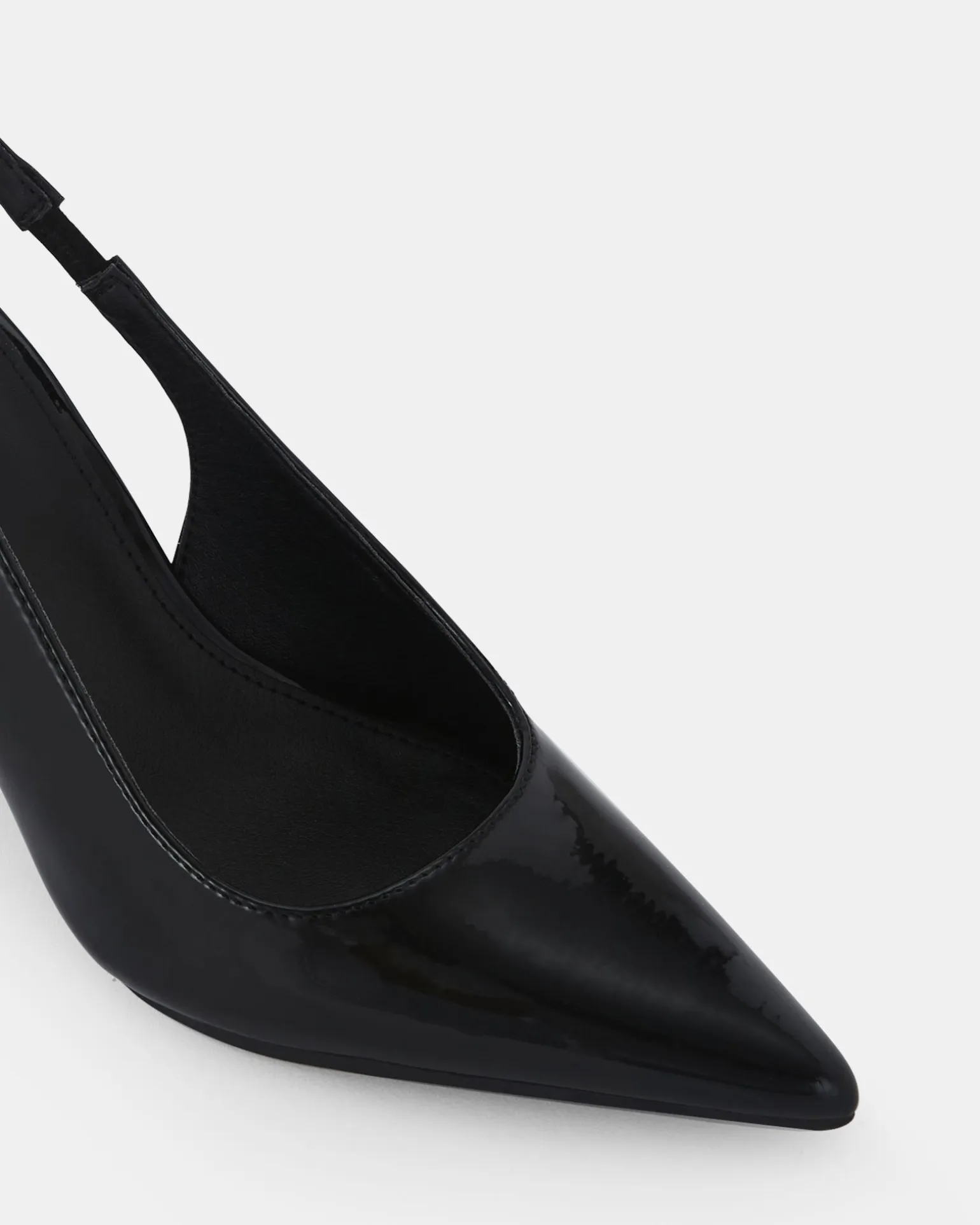 IRAYA Black Patent Pumps