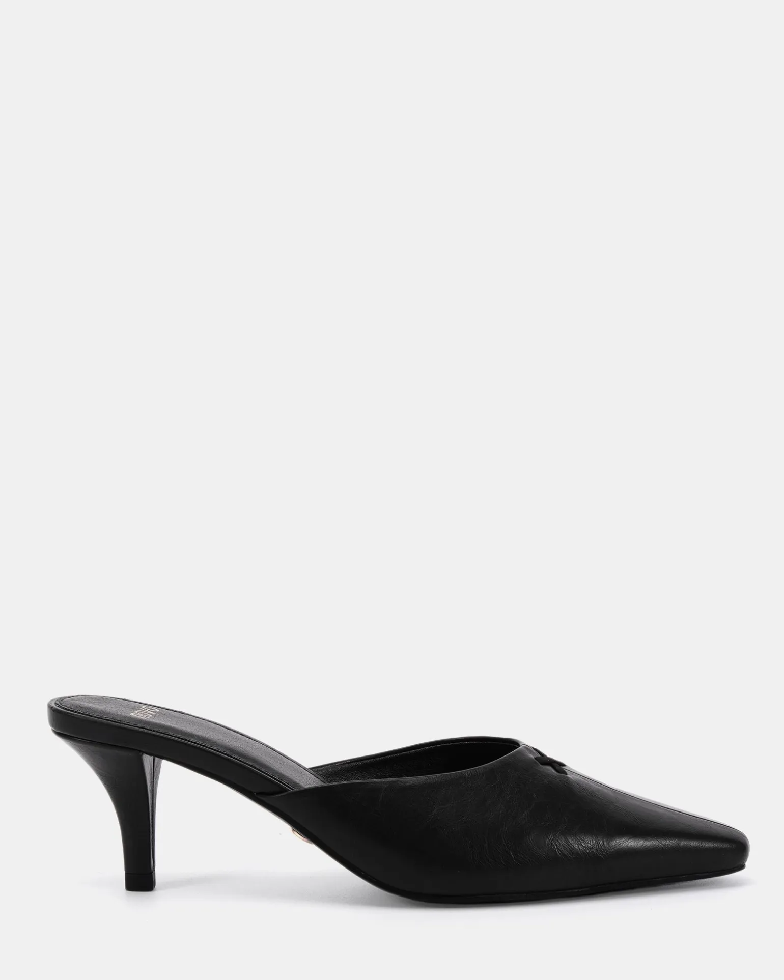 IRVINE BLACK Low Heels