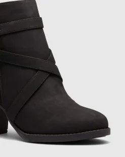 JORGIE BLACK Ankle Boots