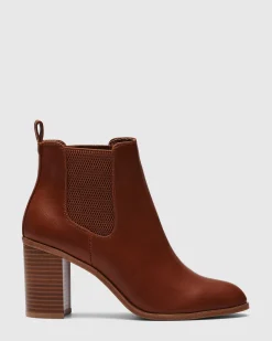 KRISTEENIE TAN Ankle Boots