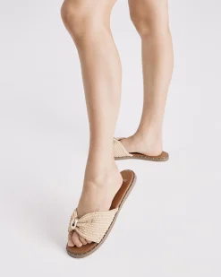SAANVI RAFFIA Sandals