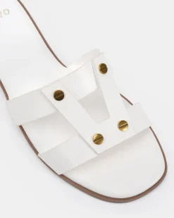 SHAY CREAM Flat Sandals