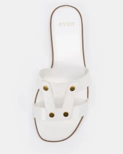 SHAY CREAM Flat Sandals
