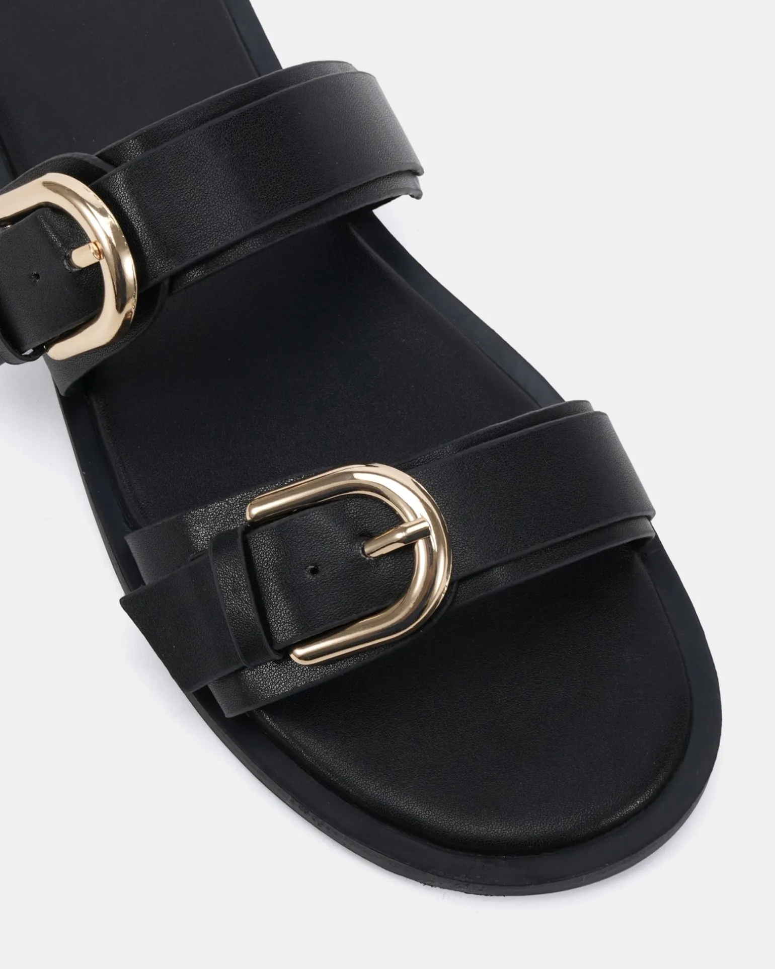 STATEMENT BLACK Sandals