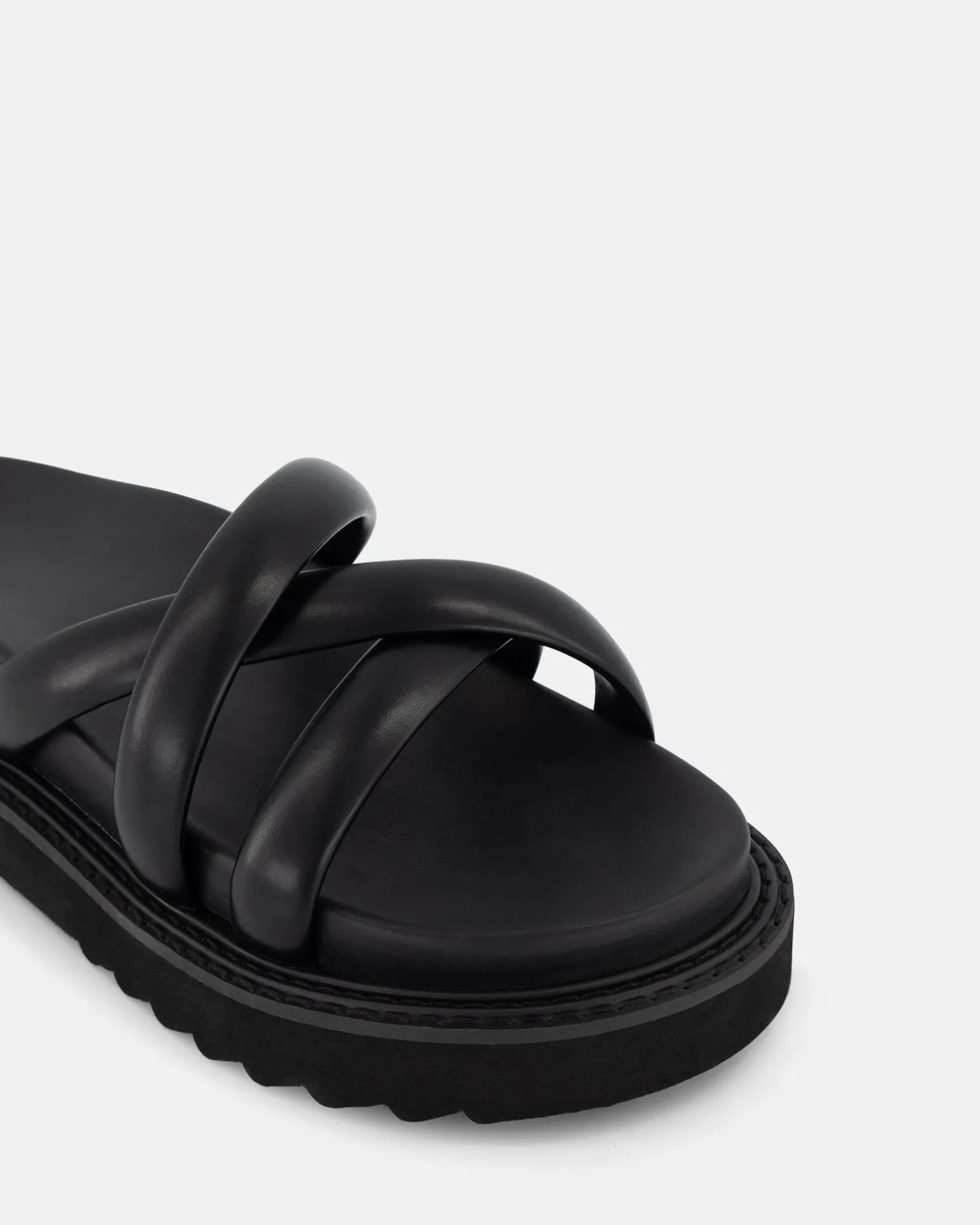 TALIRA BLACK Sandals