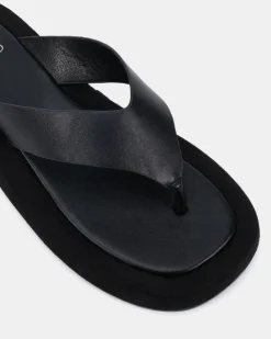 TOOLAH Black Smooth Flatform