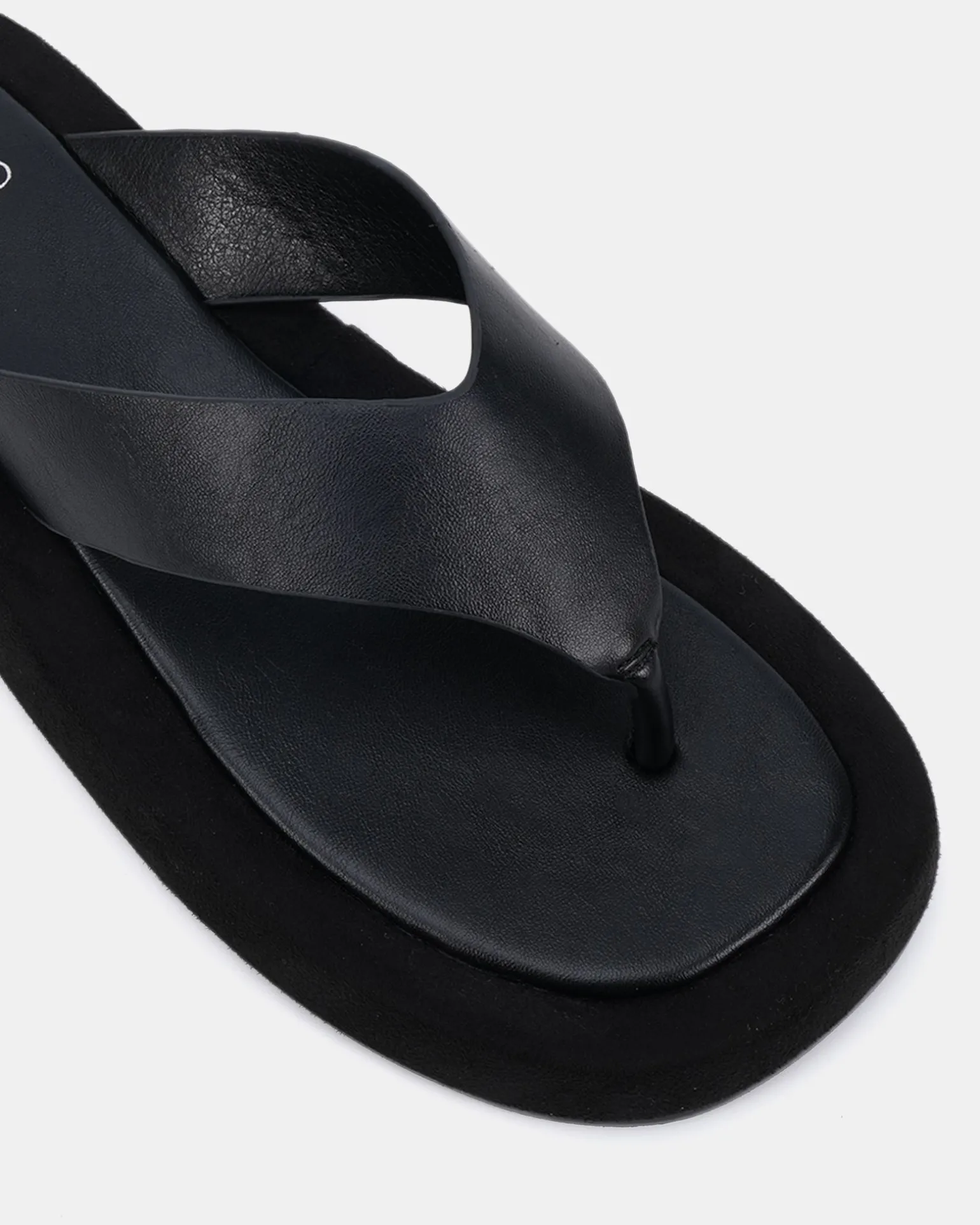 TOOLAH Black Smooth Flatform