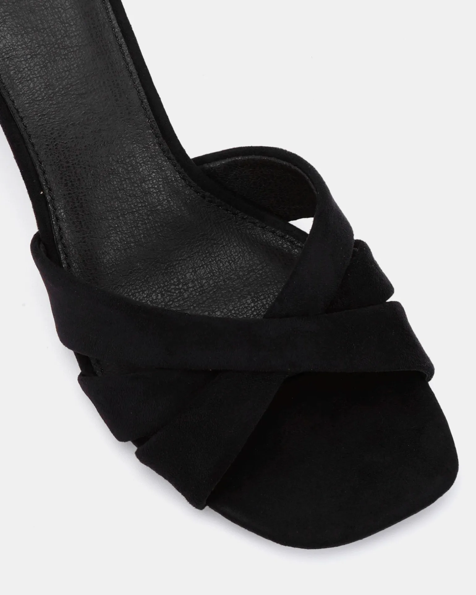 ULLIAM Black Suede Mid Heels