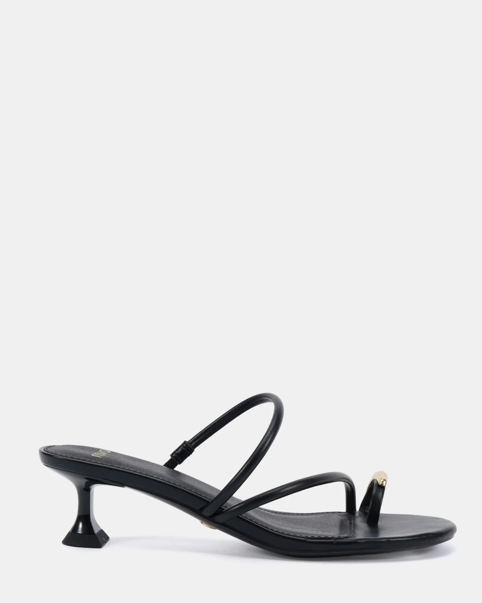 UNITE BLACK Kitten Heels