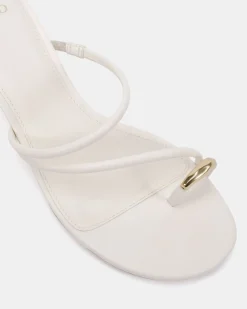 UNITE WHITE Kitten Heels