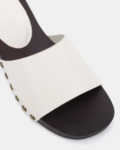 VIBING WHITE Low Heels