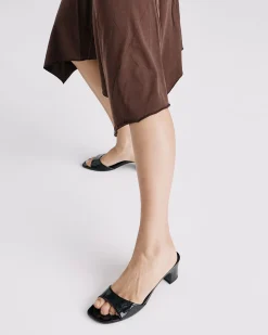 VIYAN Black Patent High Heels
