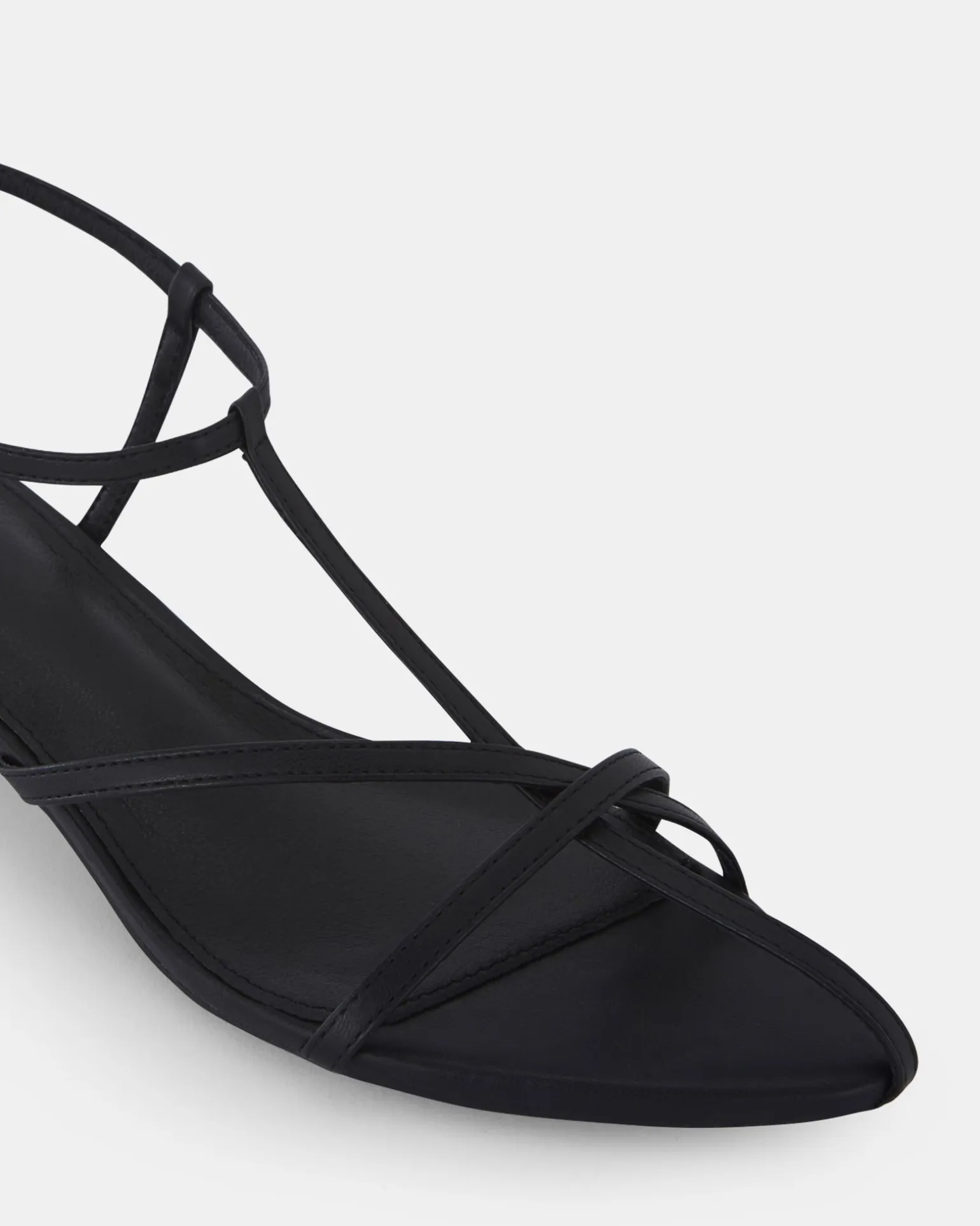 ZAGE BLACK Kitten Heels
