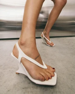 ZIELONA WHITE CRINKLE PATENT High Heels